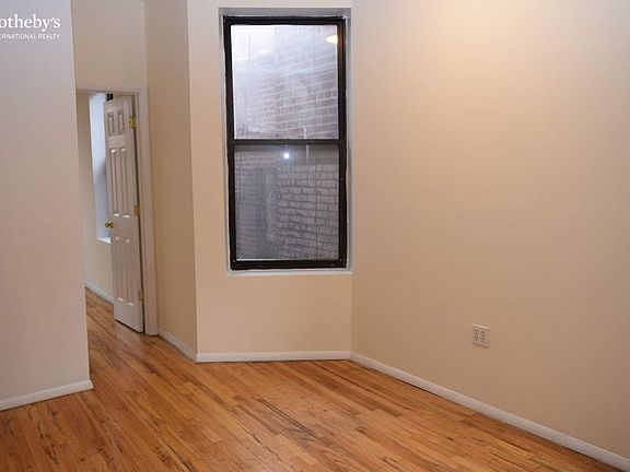 3rd image of 239 W 20th St APT 20