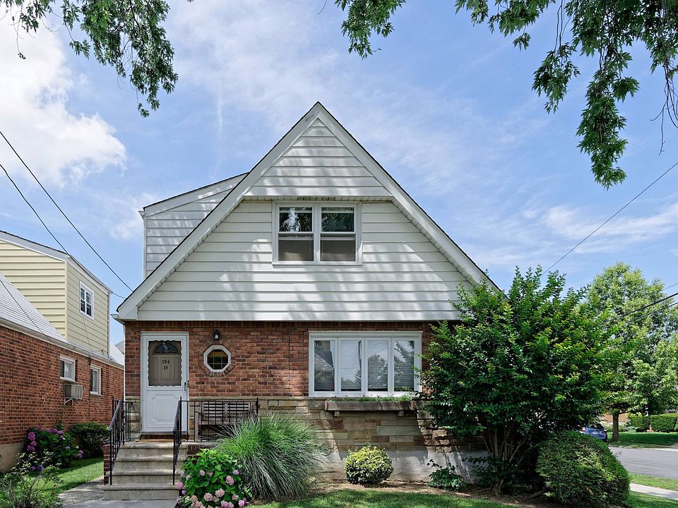 1st image of 20419 42nd Ave