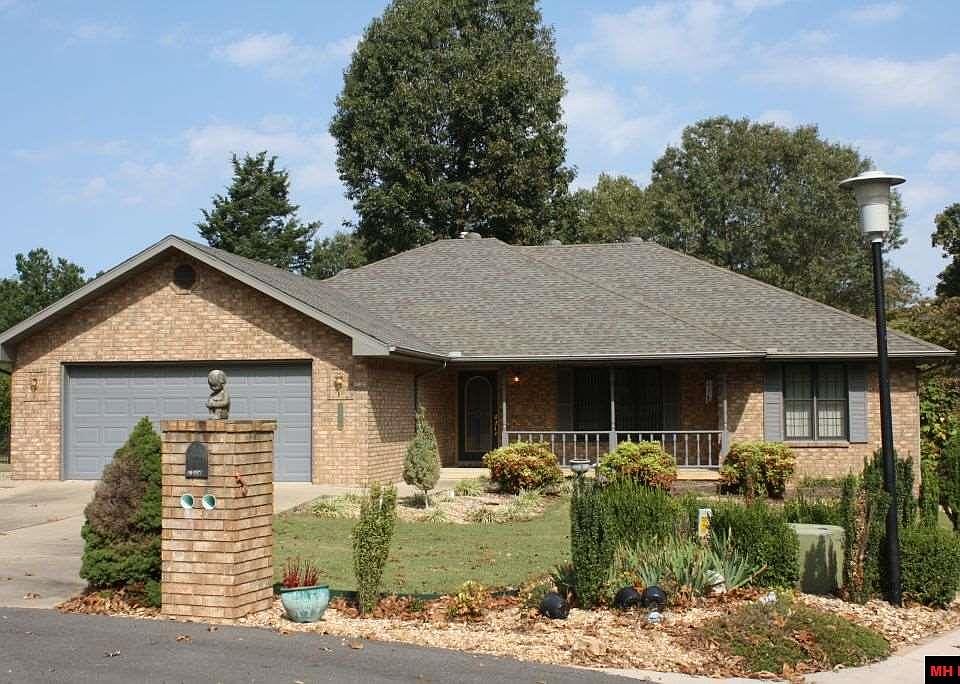 1st image of 2504 Hickory Cir