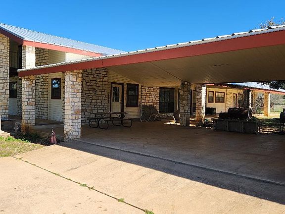 3rd image of 313 Rawhide Rd