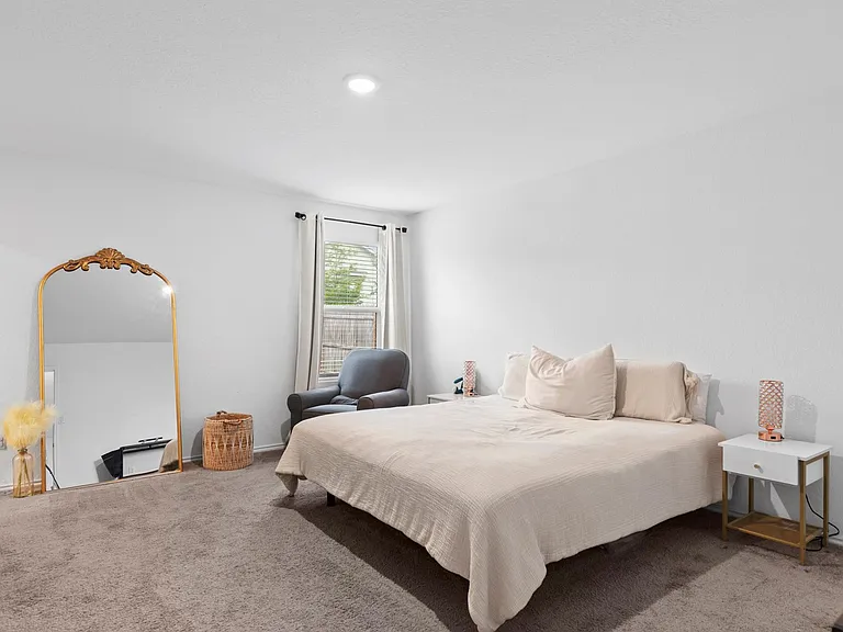 5463 Daphne Path — Photo 10