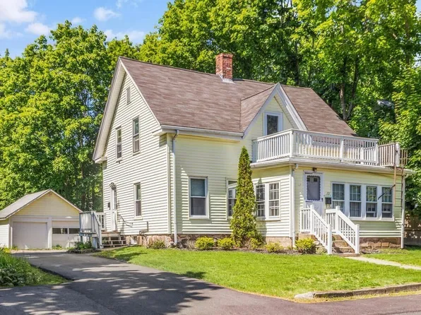 13-15 Coral St, Mansfield, MA 02048