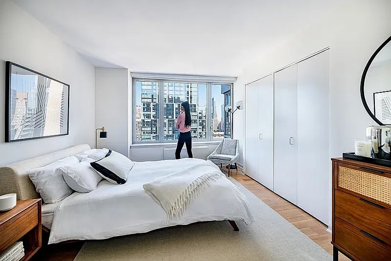 601 West 57th Street — Photo 3