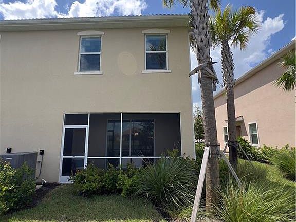 3rd image of 2806 Blossom Way