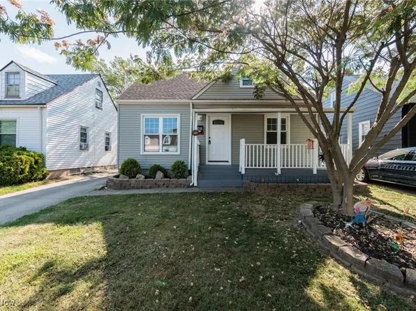 915 E 224th St, Euclid, OH 44123