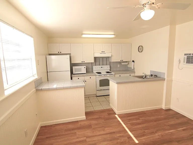309 Rutgers Ave — Photo 6