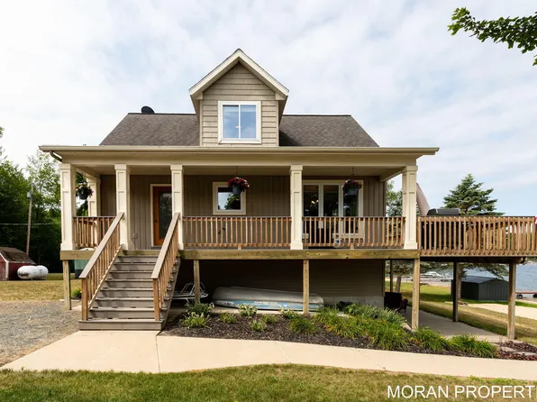 4370 E Townline Rd, Fountain, MI 49410