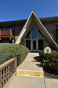 300 Opatrny Dr APT 123, Fox River Grove, IL, 60021