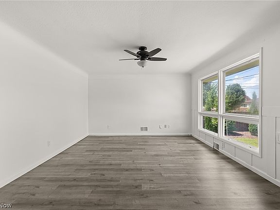5th image of 3323 Wales Ave