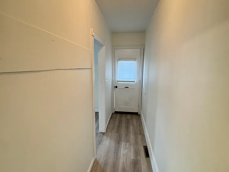 122 Brandywine Ave — Photo 3
