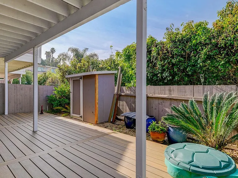 807 Highland Dr — Photo 57