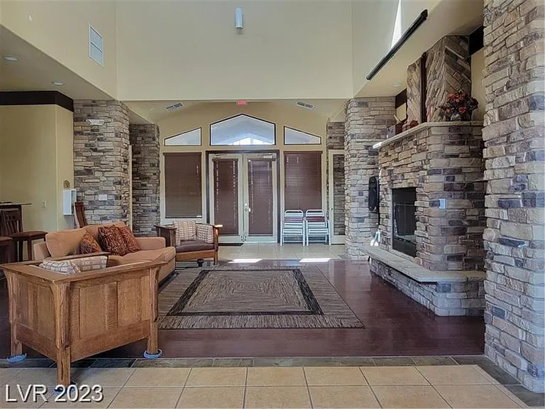 8250 N Grand Canyon Dr #1116 — Photo 31