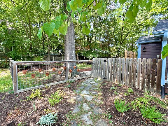 Side garden