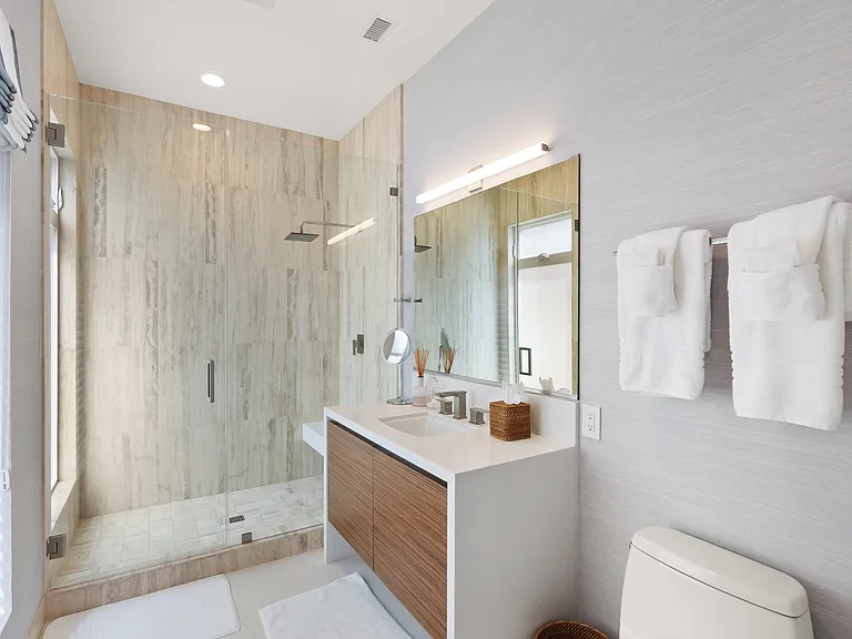 3306 Marcus Ave — Photo 30