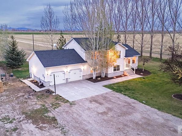 642 N 3300 E, Menan, ID 83434