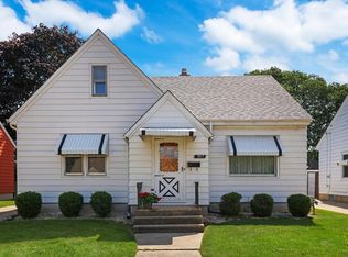 7817 22nd Ave, Kenosha, WI 53143