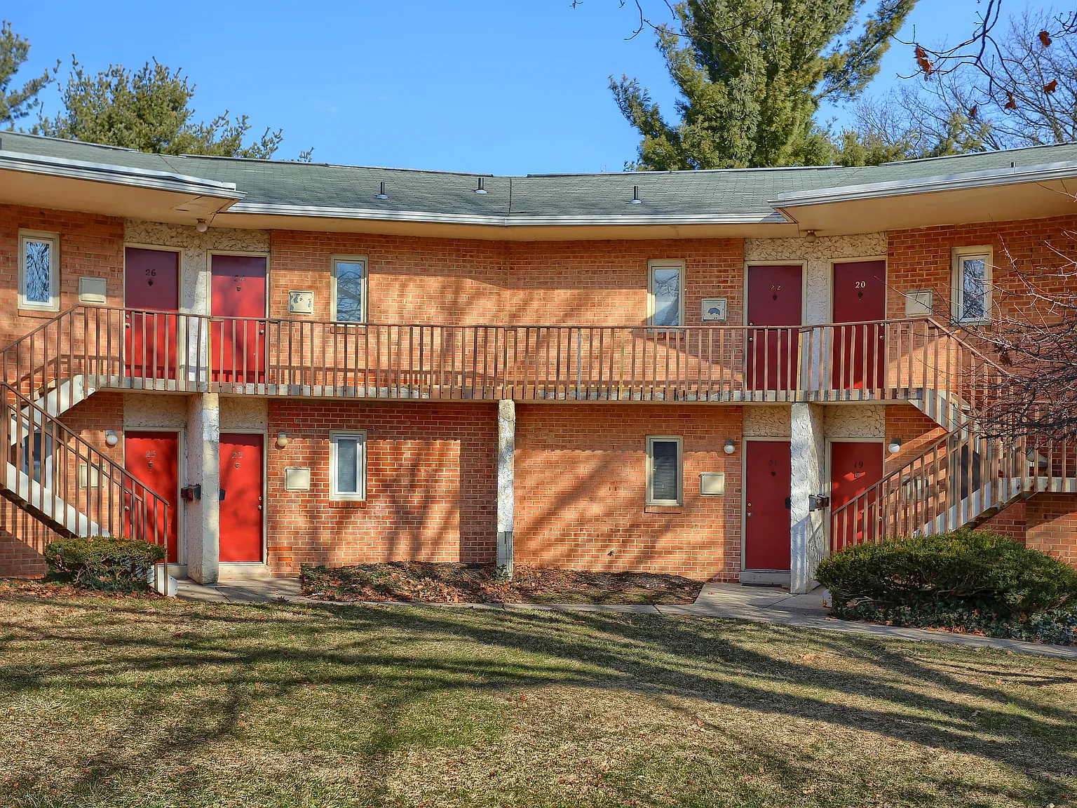 Briarcrest Gardens Townhomes & Apartments — Photo 3