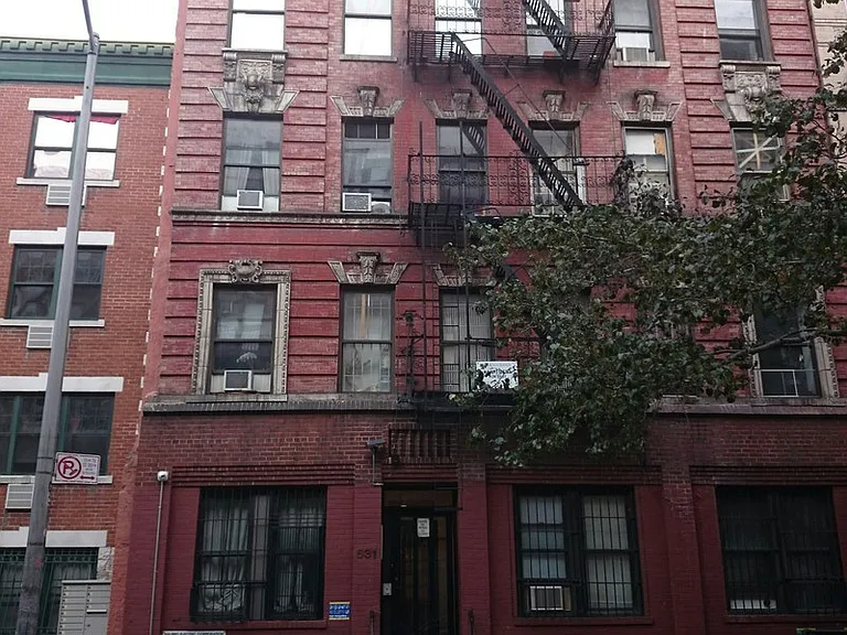 631 E 11th St #A — Photo 12