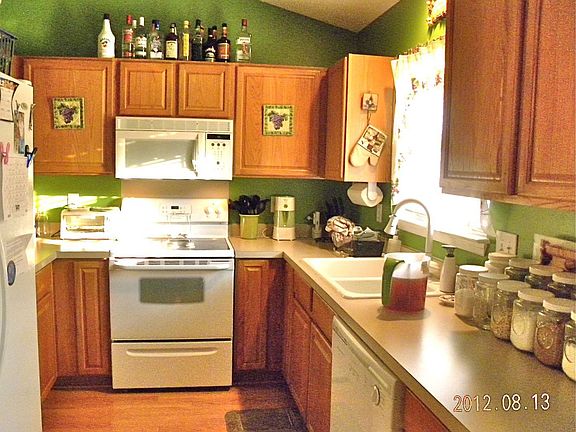 Furnished Kitchen
