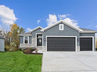 14492 Aurora Ln, Basehor, KS 66007
