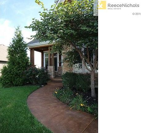 Stamped Concrete Walk Way