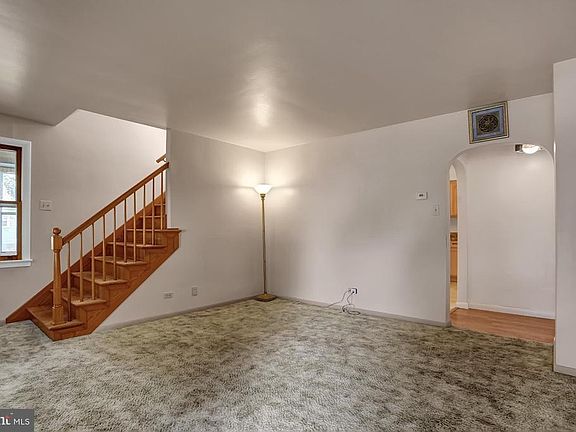 5th image of 243 W Arch St