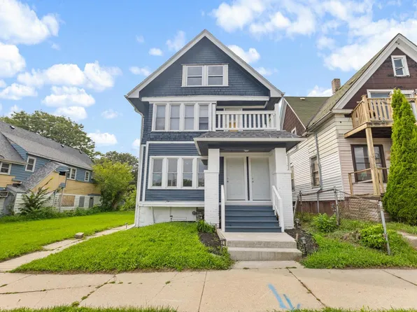 3259 N 8th STREET, Milwaukee, WI 53206