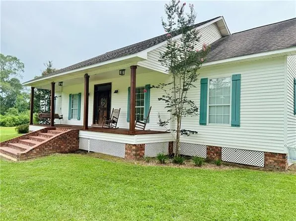 450 Highway 115, Deville, LA 71328