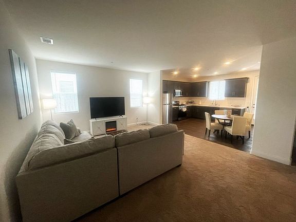 3rd image of 4395 Guerrero Dr