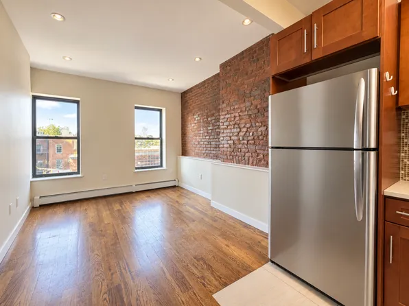 142 Macon Street image 1 of 6