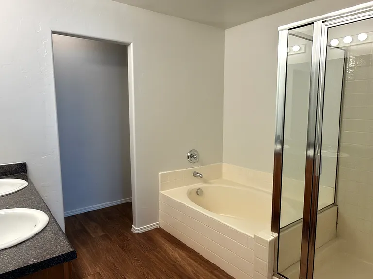 6718 W Meadow Farm Dr — Photo 23