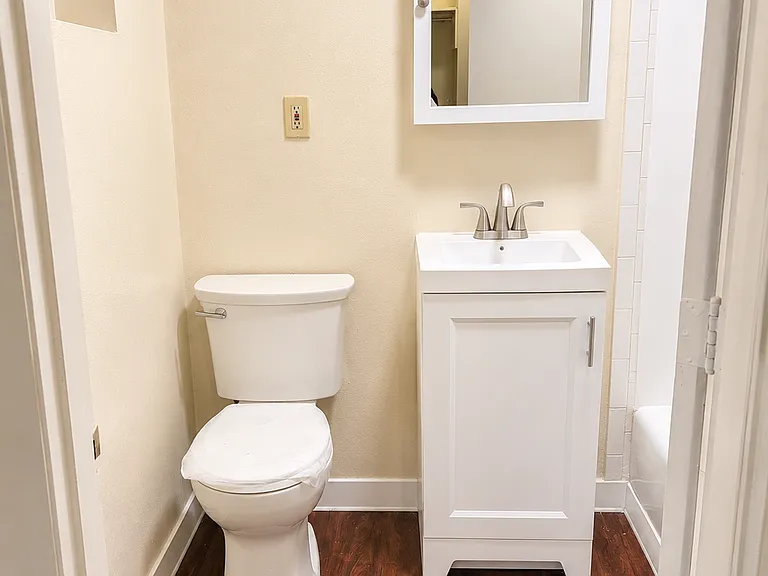 4 Mill St #5 — Photo 5