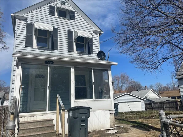 789 Upson St, Akron, OH 44305