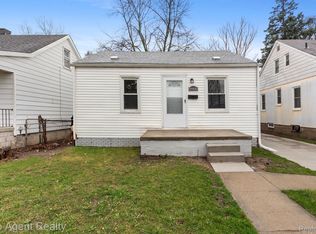 8684 Lozier Ave, Warren, MI