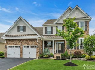 44 Masters Dr, Monroe, NJ 08831