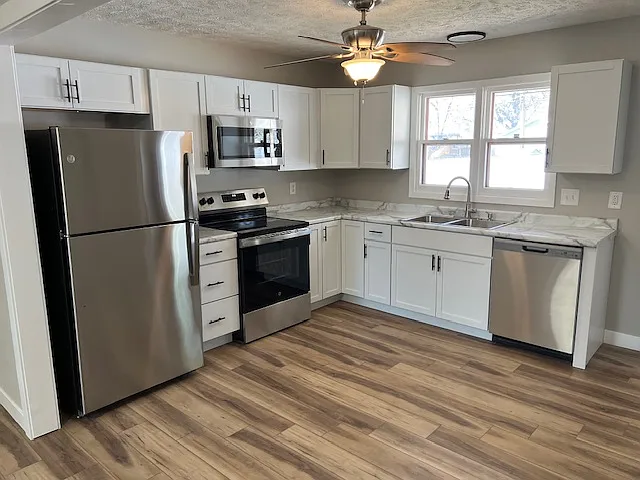 5240 Colby St — Photo 2