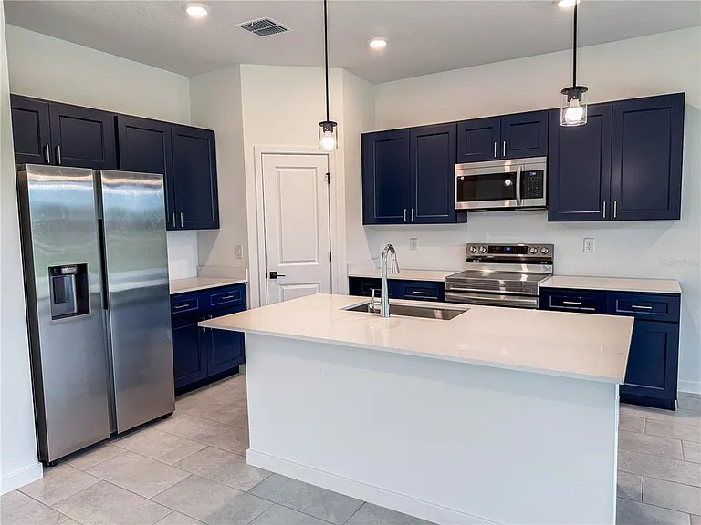 4521 NW 37th Street Rd — Photo 11