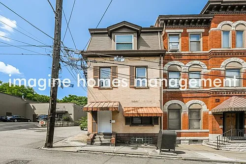 164 S 15th St Photo 1