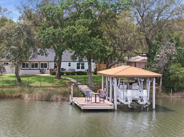 6770 Tom King Bayou Rd, Navarre, FL 32566