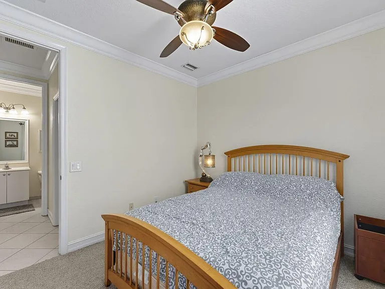 8492 Breezy Oak Way — Photo 16