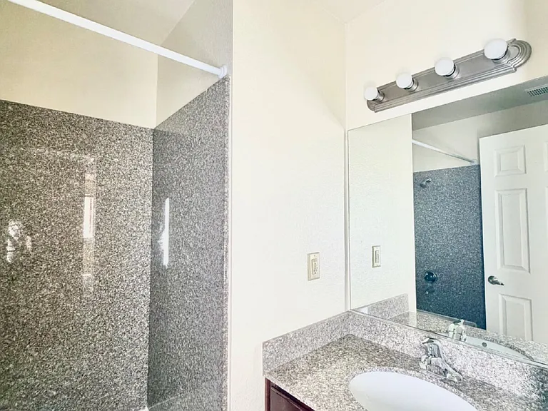 5281 River Glen Dr #222 — Photo 38