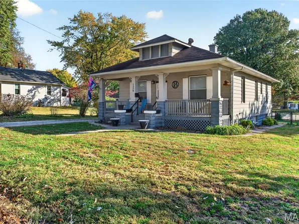 1220 State St, Collinsville, IL 62234