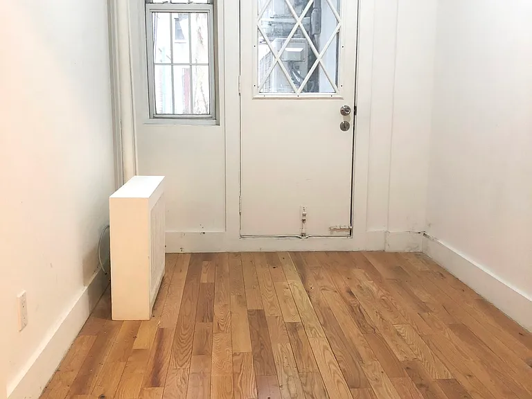 317 W 71st St #1B — Photo 6