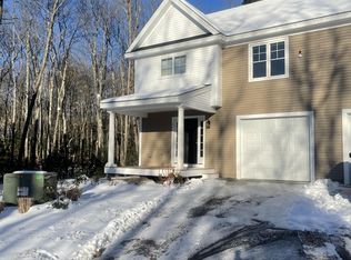 240 Knollwood Way, Manchester, NH 03102
