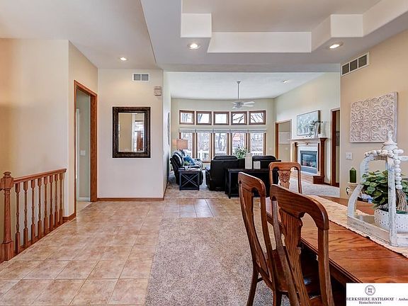 4th image of 16653 Woodland Dr
