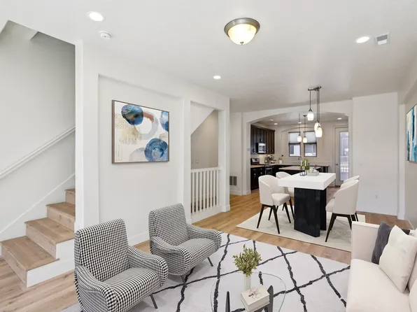 11271 S High Crest Ln, South Jordan, UT 84009