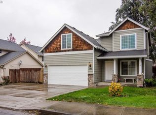 233 S 67th Ct, Springfield, OR 97478