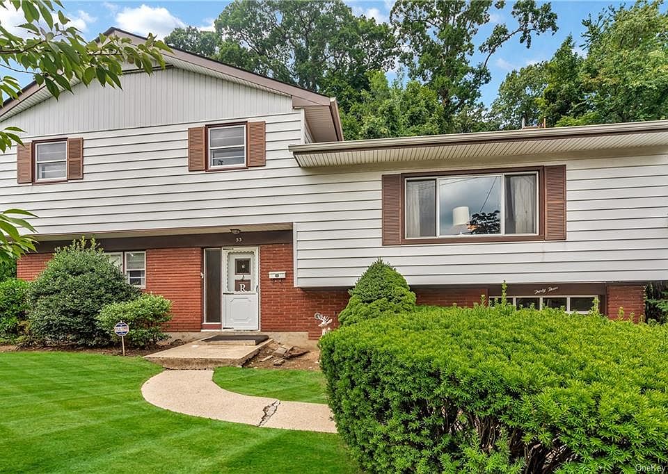 1st image of 33 Maria Ln