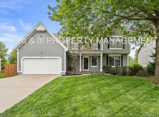 11408 W 117th Ter, Overland Park, KS 66210
