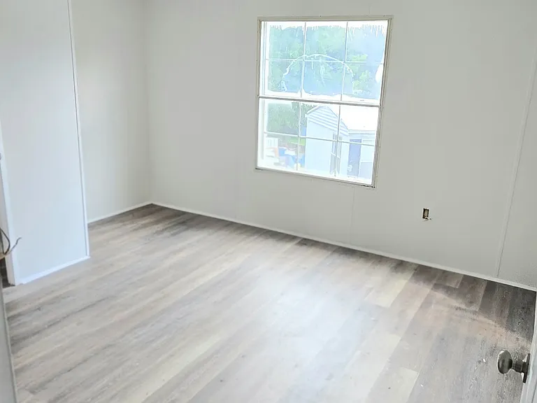 968 Cy Cir — Photo 13